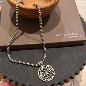 Silpada Silver Celtic Knot Round Pendant Necklace